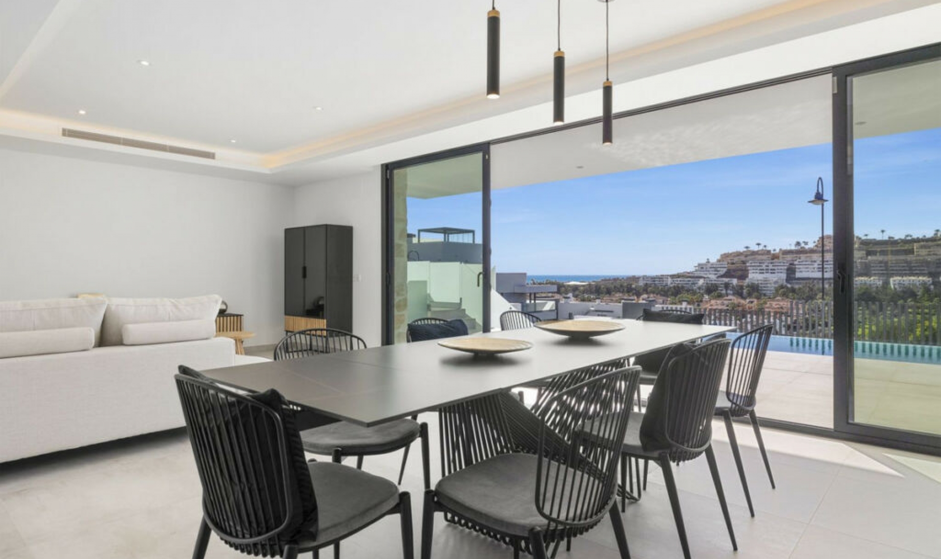 Resale - House -
La Cala de Mijas