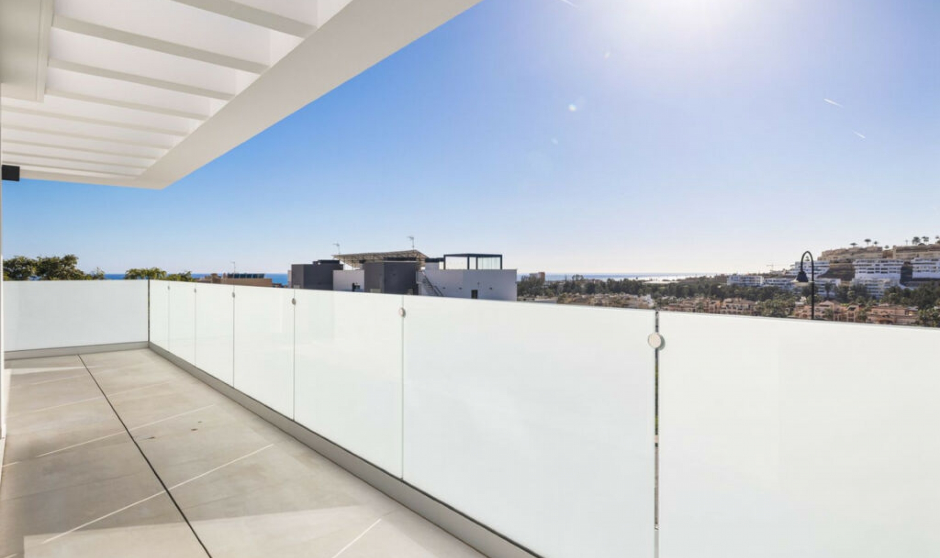 Resale - House -
La Cala de Mijas