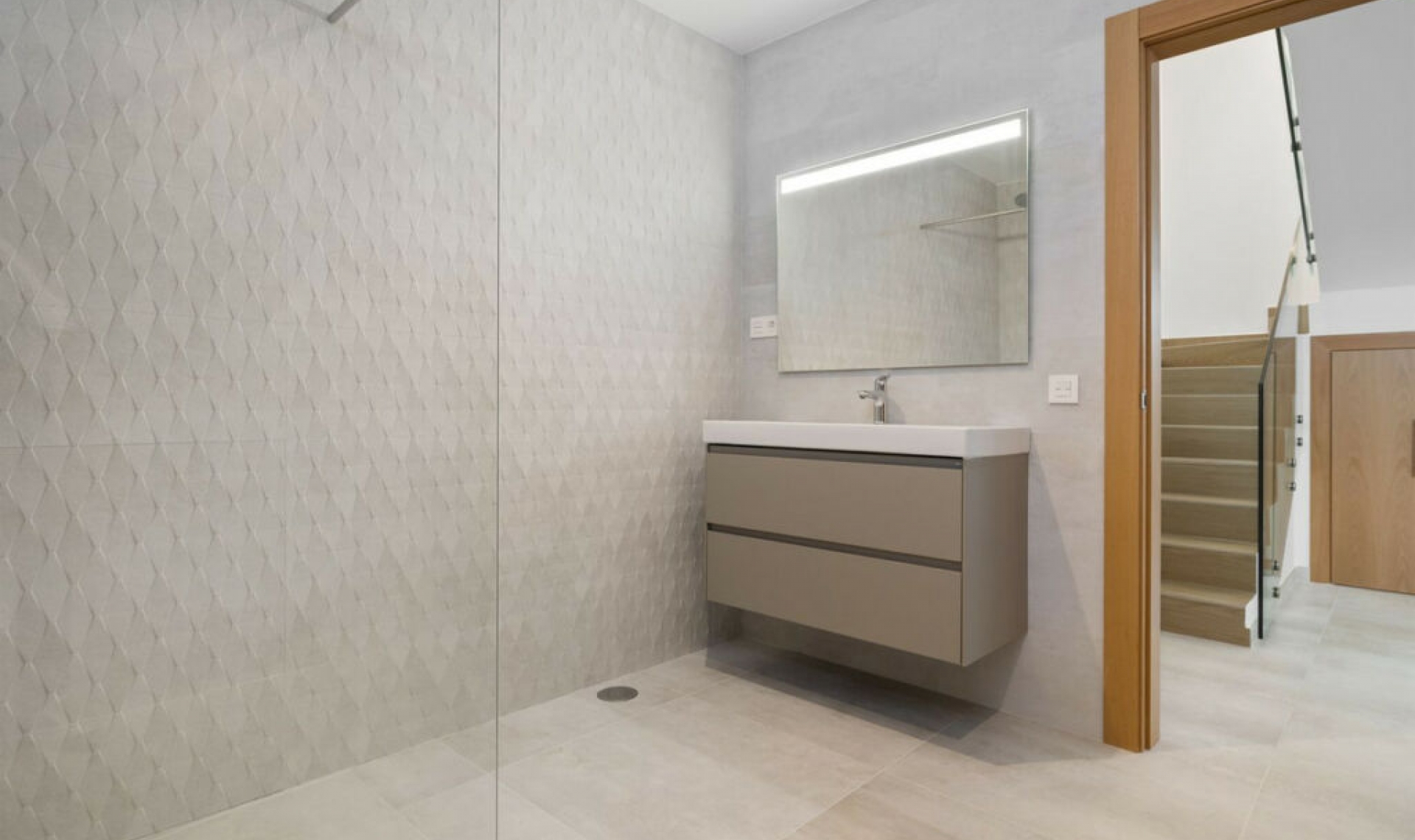 Resale - House -
La Cala de Mijas