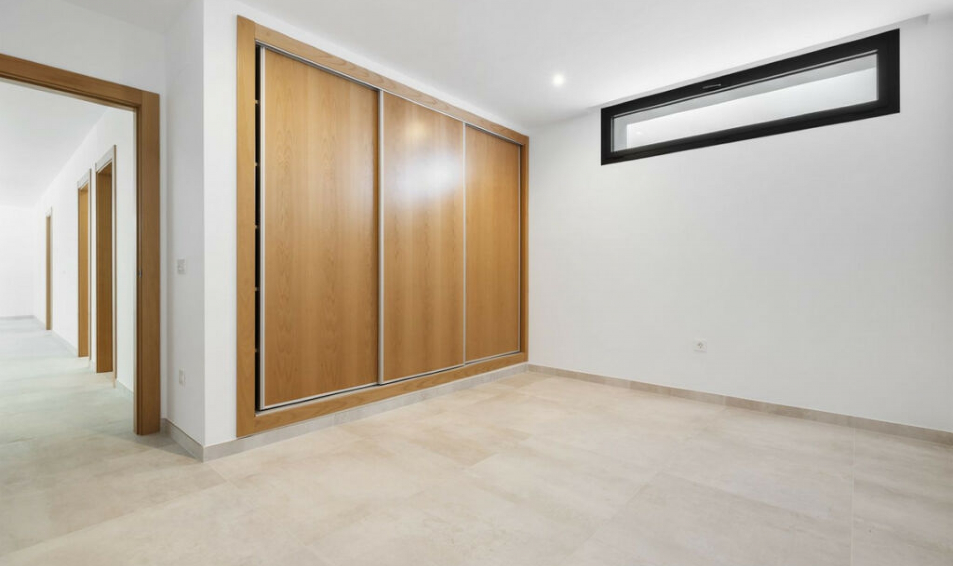 Resale - House -
La Cala de Mijas