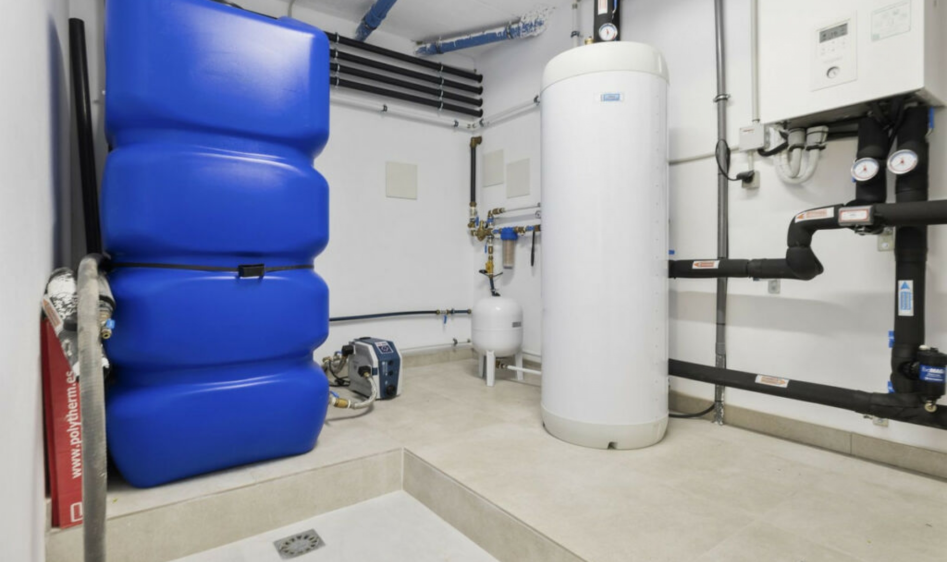 Resale - House -
La Cala de Mijas