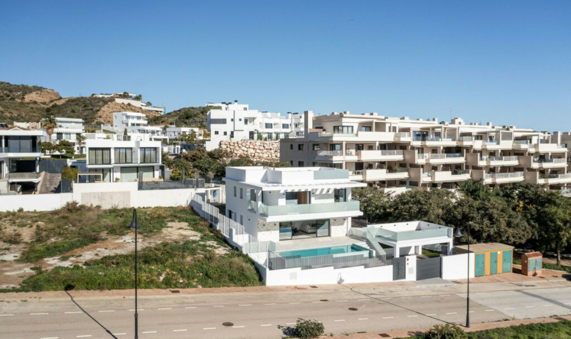 Resale - House -
La Cala de Mijas