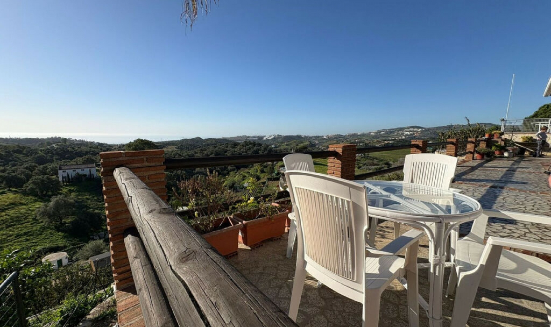 Resale - House -
La Cala de Mijas