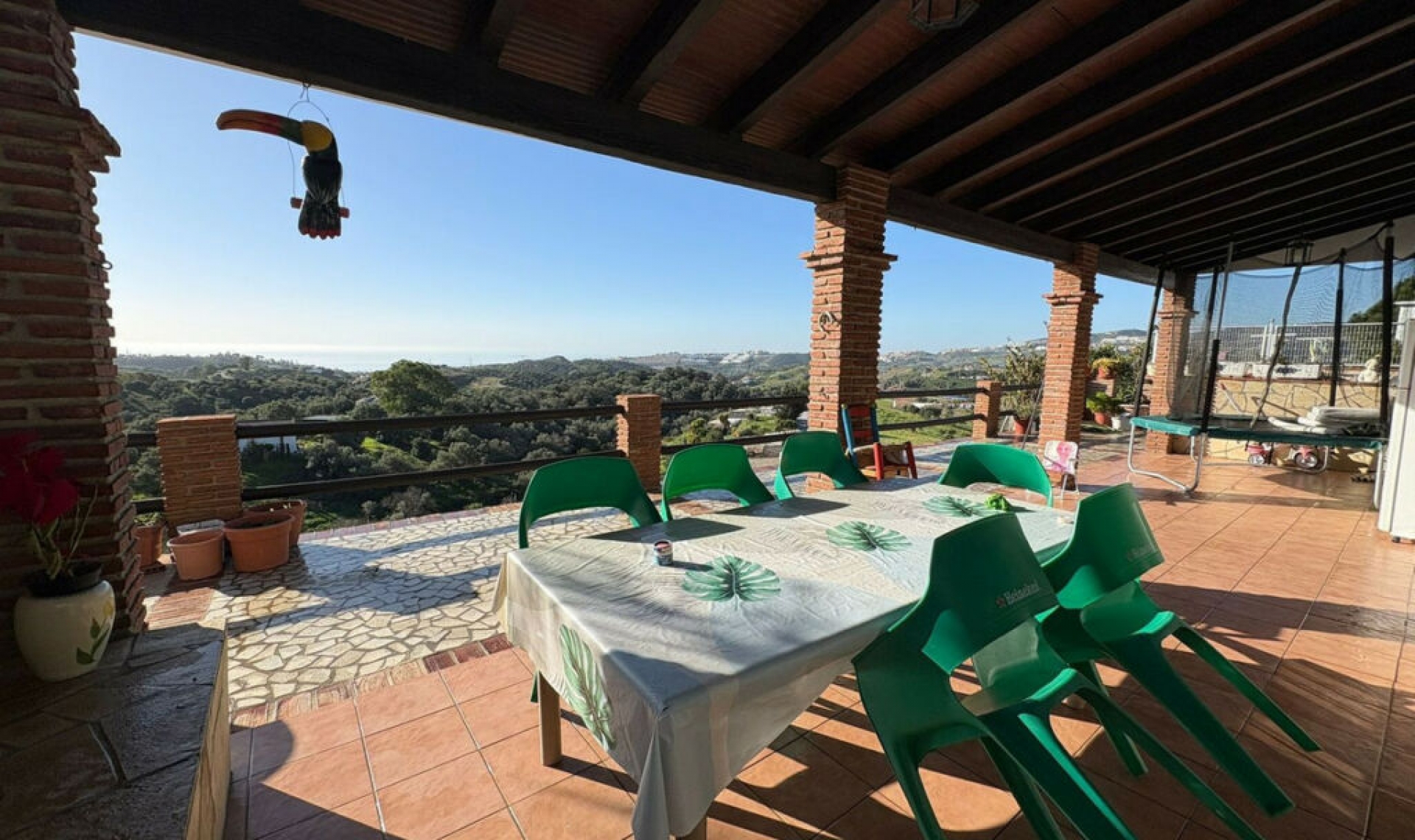 Resale - House -
La Cala de Mijas