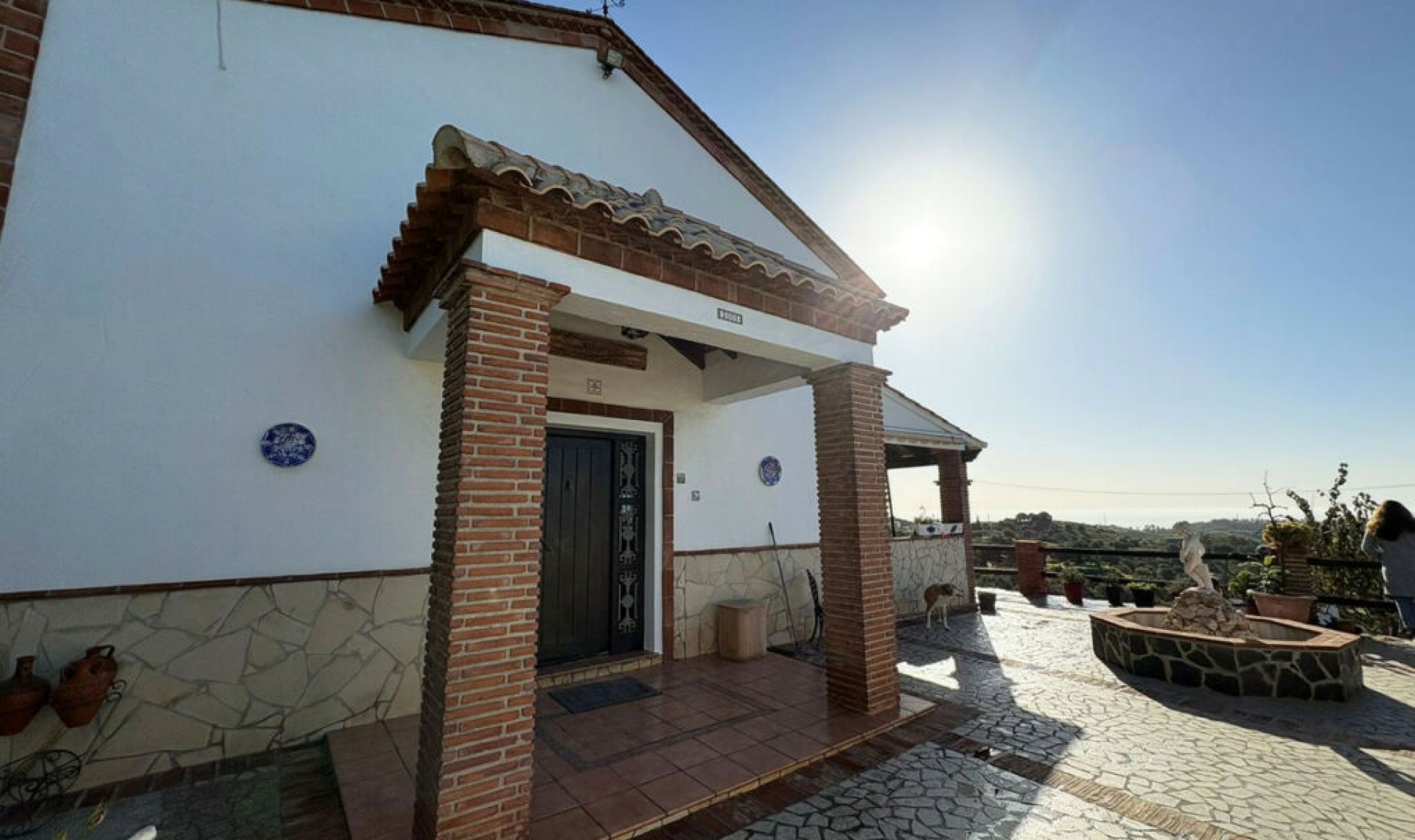 Resale - House -
La Cala de Mijas