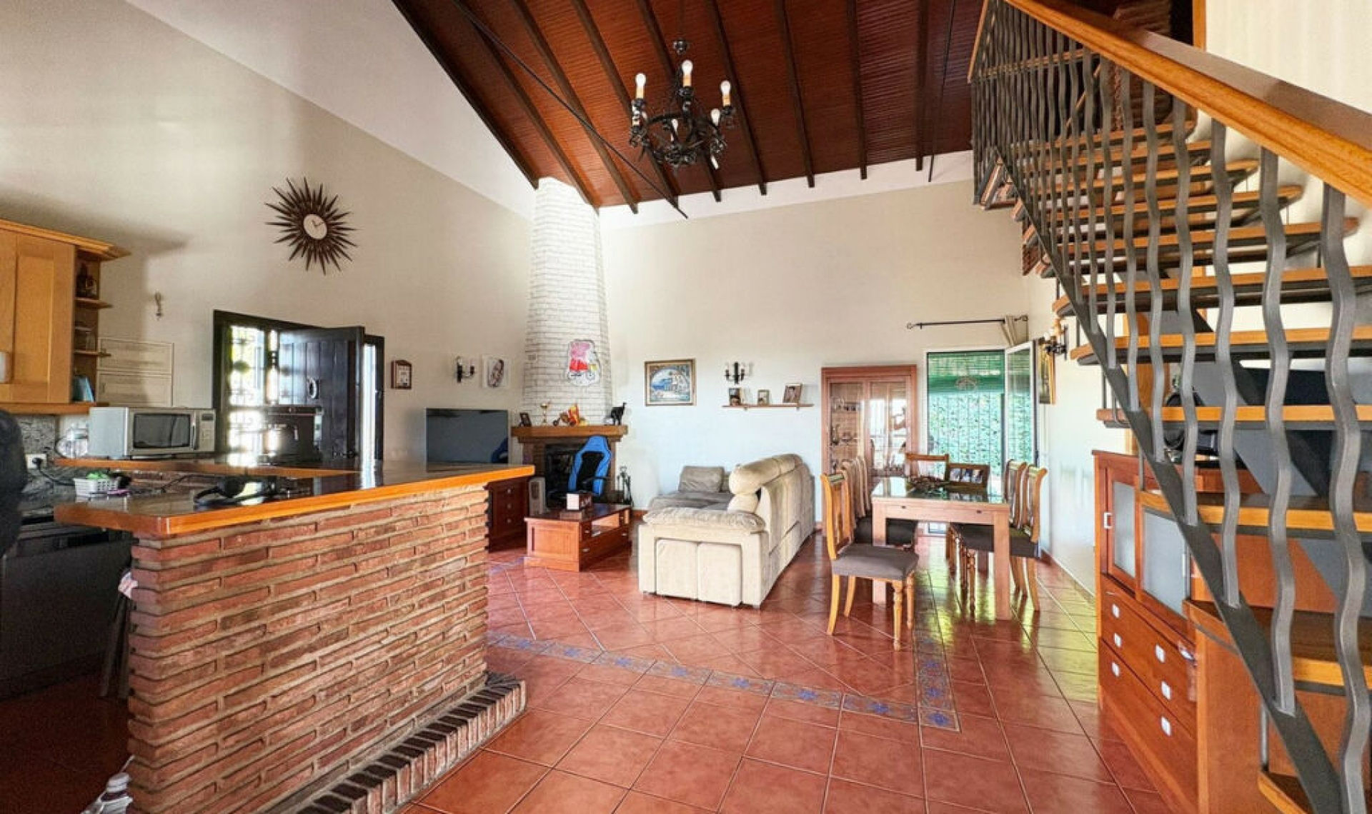 Resale - House -
La Cala de Mijas