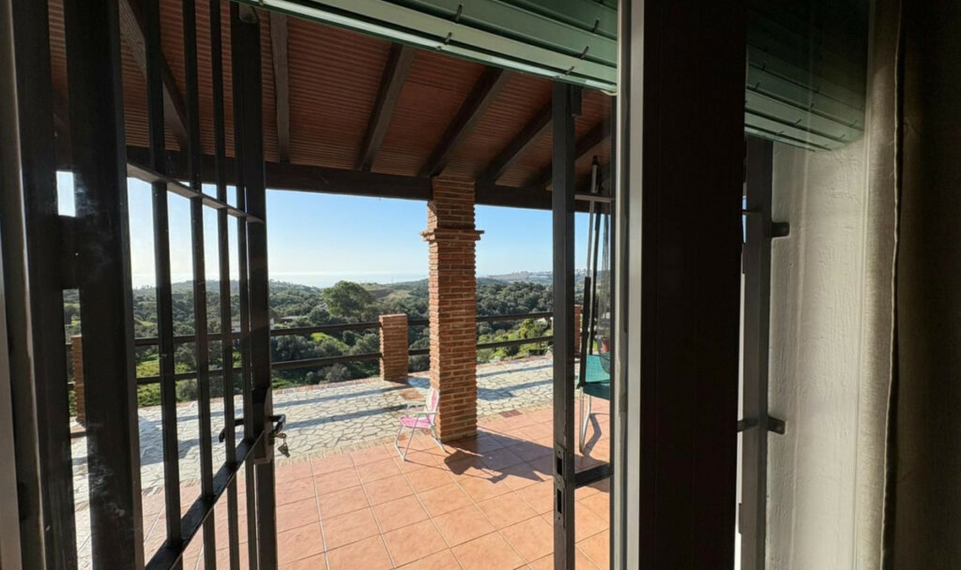 Resale - House -
La Cala de Mijas