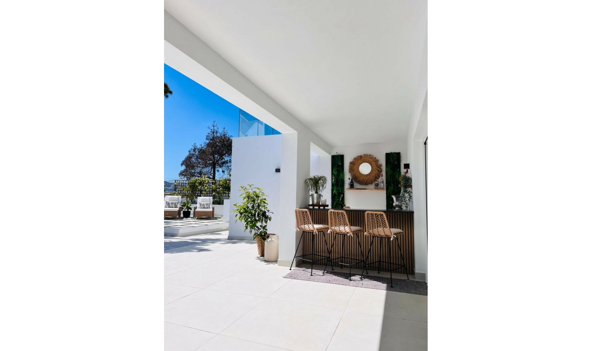 Resale - House -
La Cala de Mijas