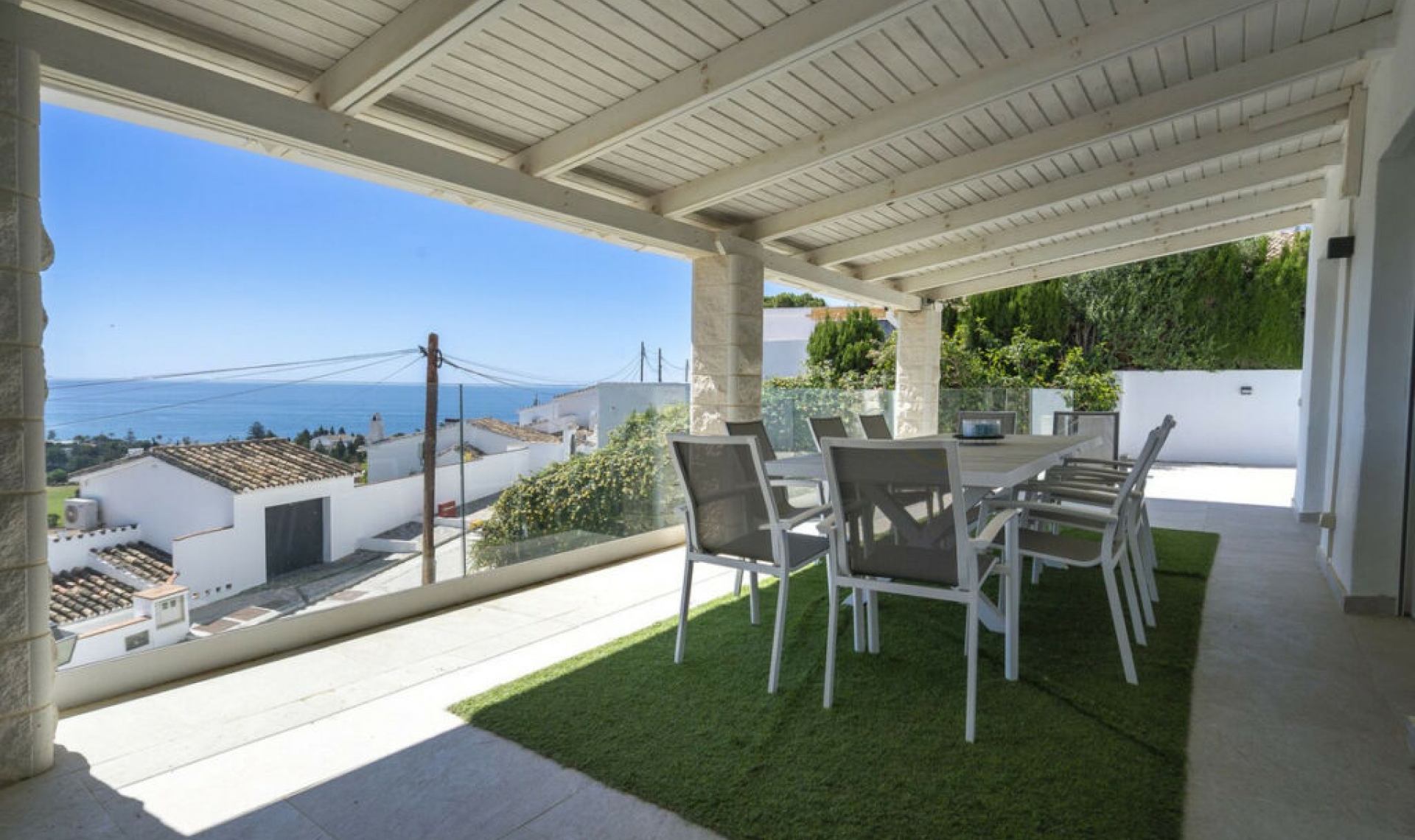 Resale - House -
La Cala de Mijas