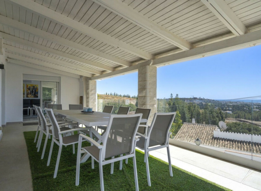 Resale - House -
La Cala de Mijas