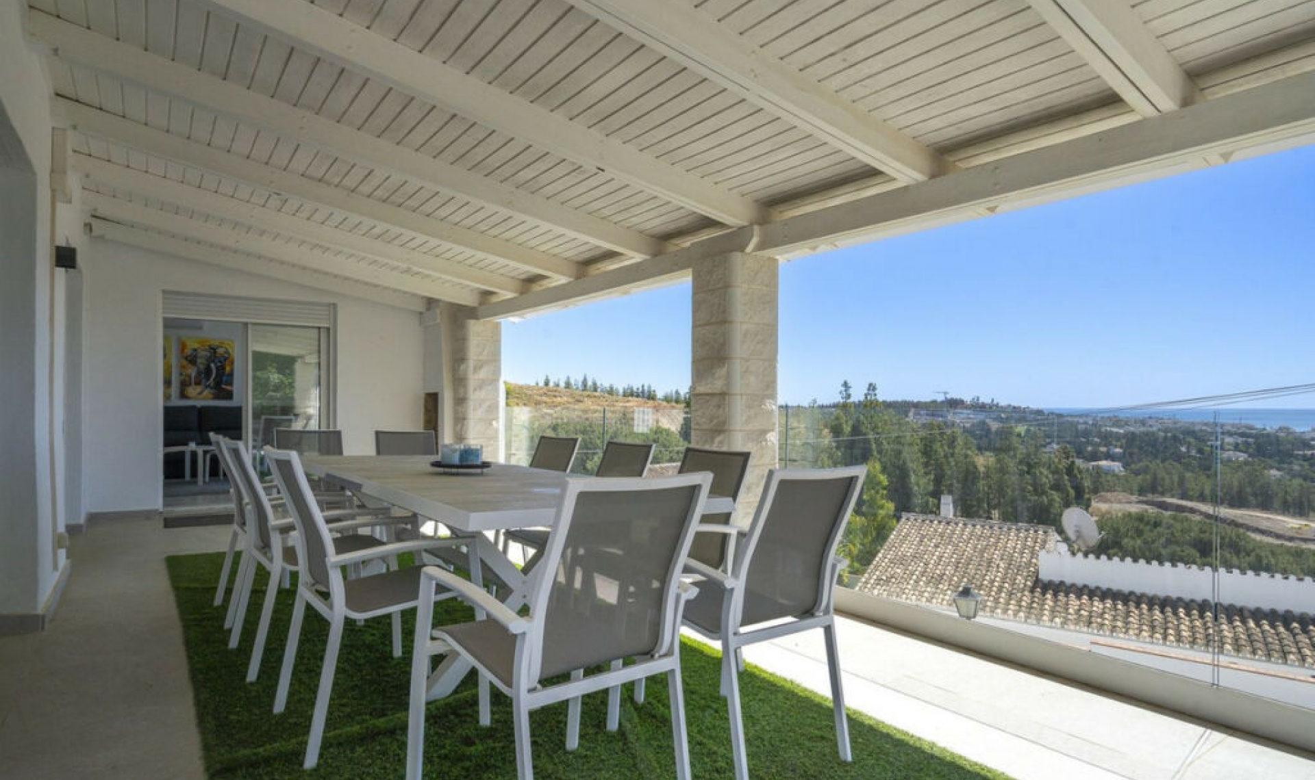 Resale - House -
La Cala de Mijas