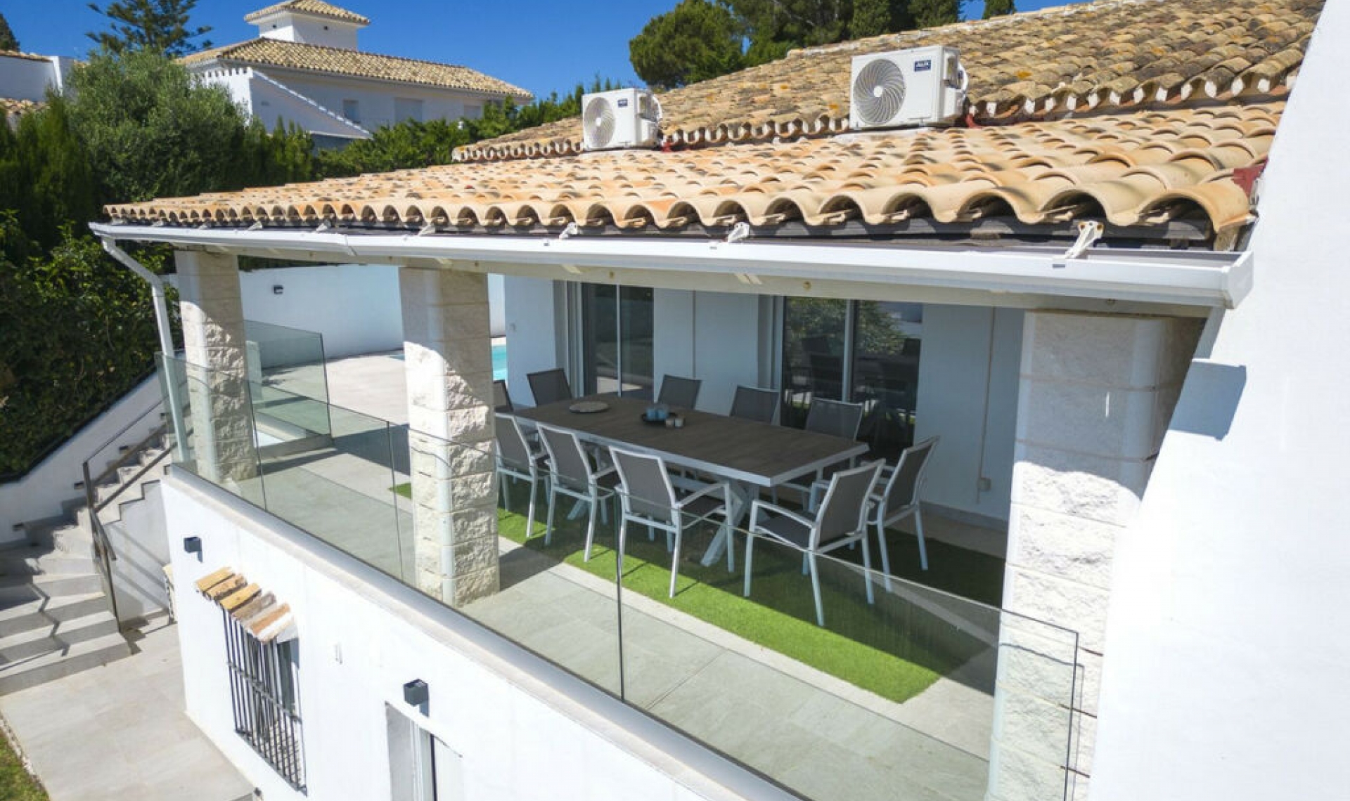 Resale - House -
La Cala de Mijas