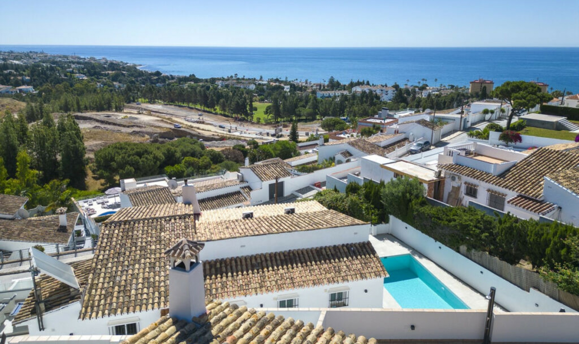 Resale - House -
La Cala de Mijas