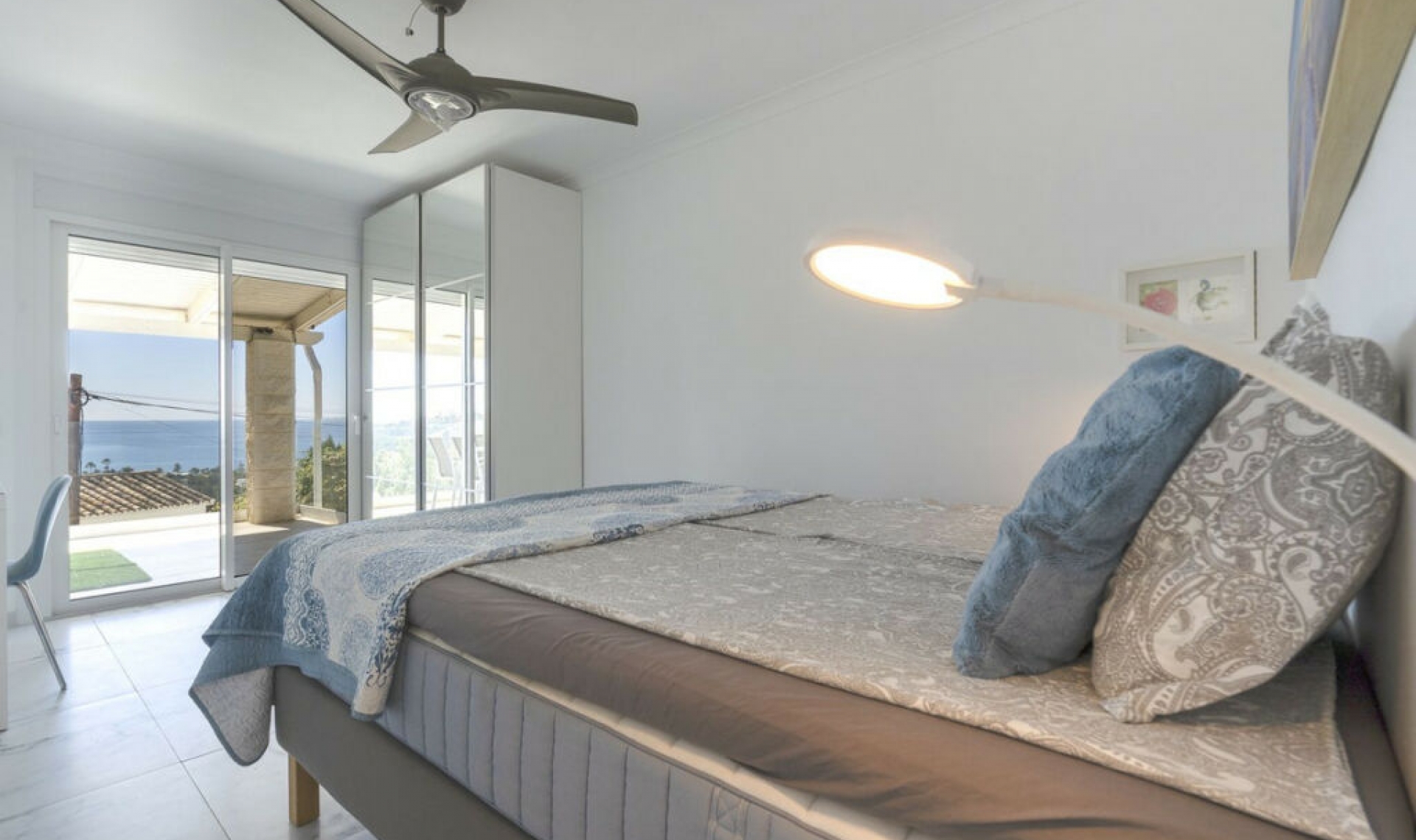 Resale - House -
La Cala de Mijas