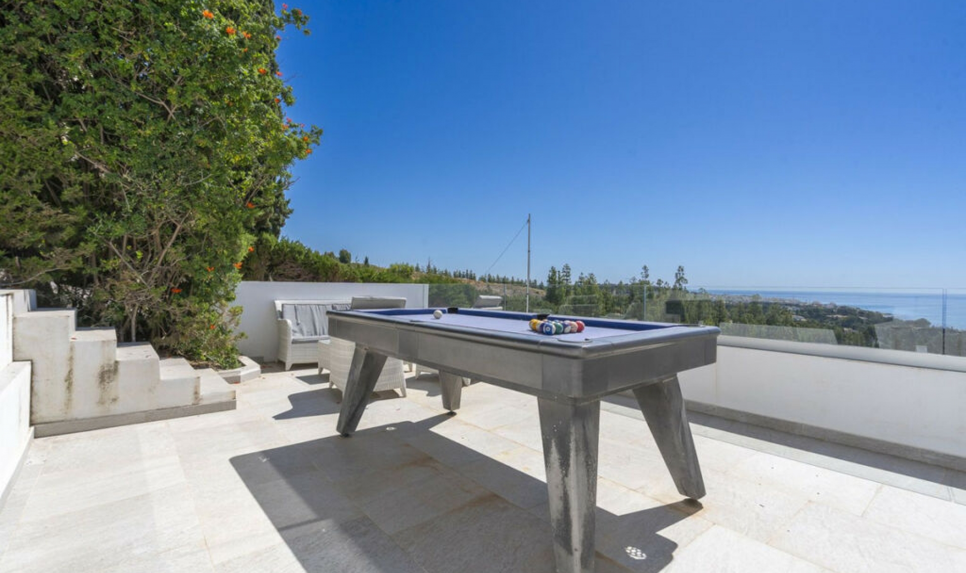 Resale - House -
La Cala de Mijas