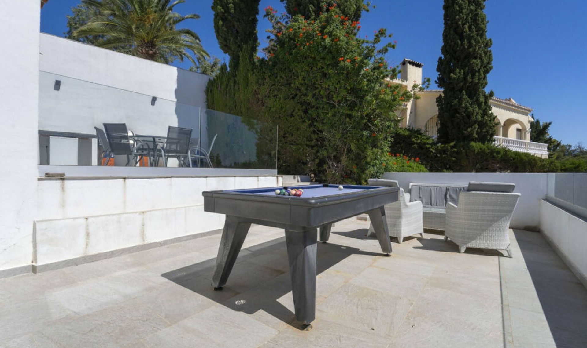 Resale - House -
La Cala de Mijas