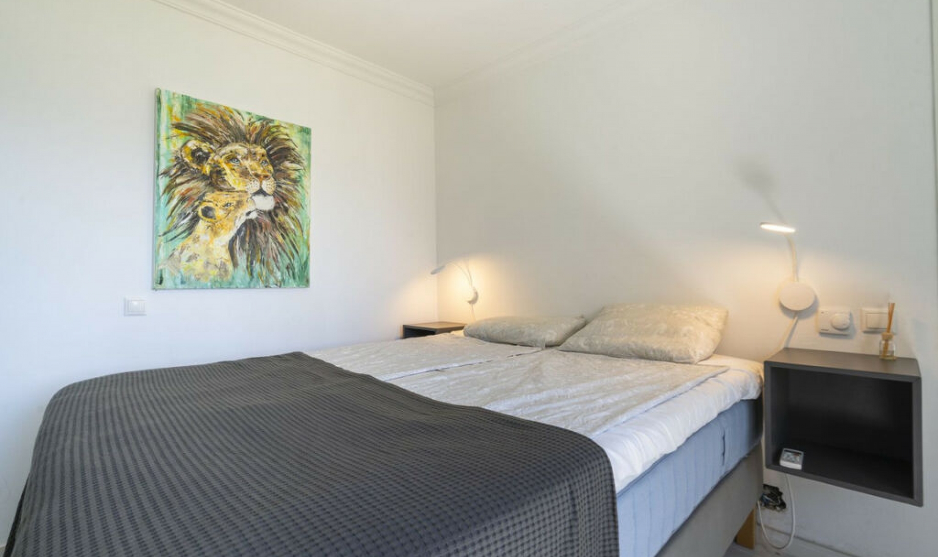 Resale - House -
La Cala de Mijas