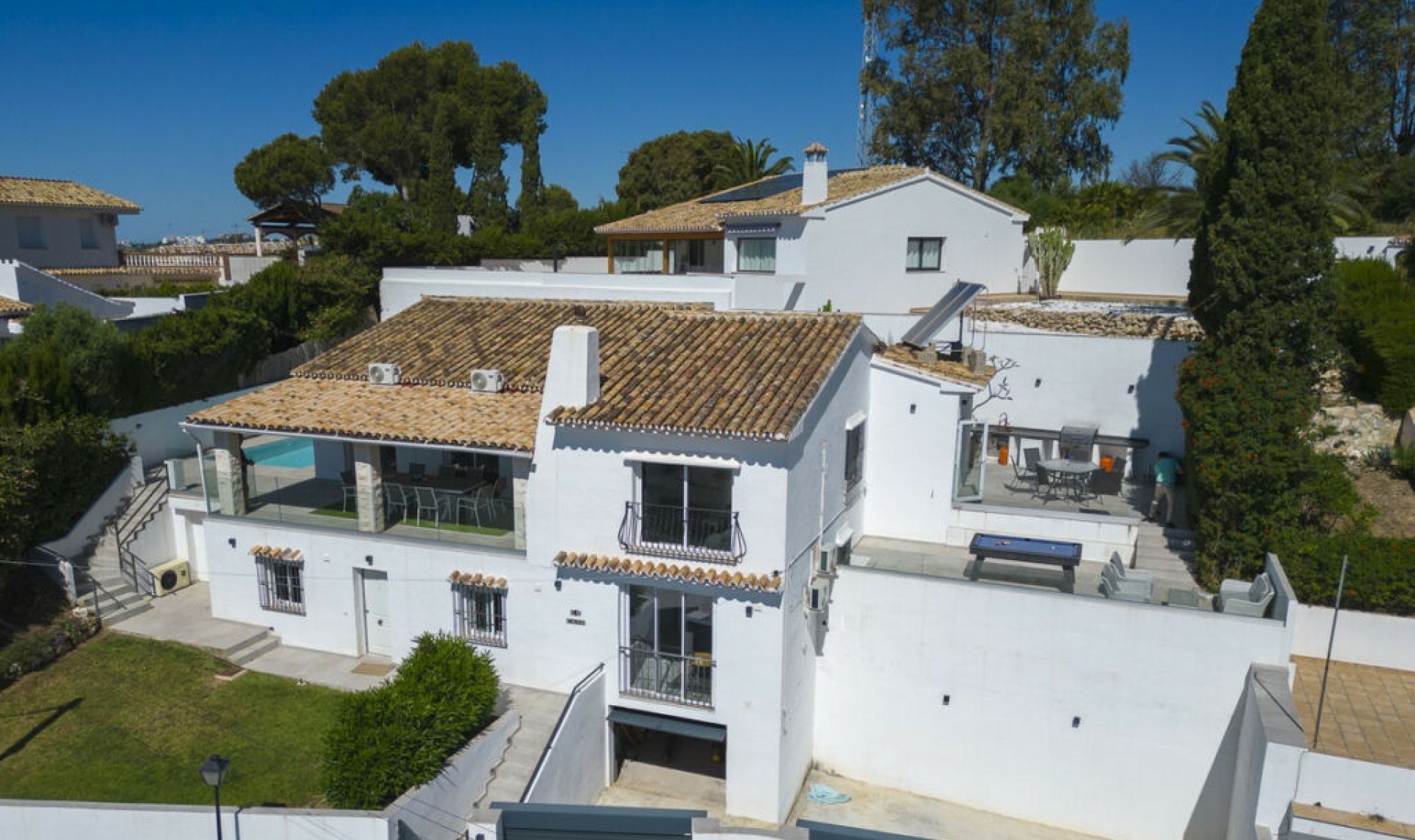 Resale - House -
La Cala de Mijas