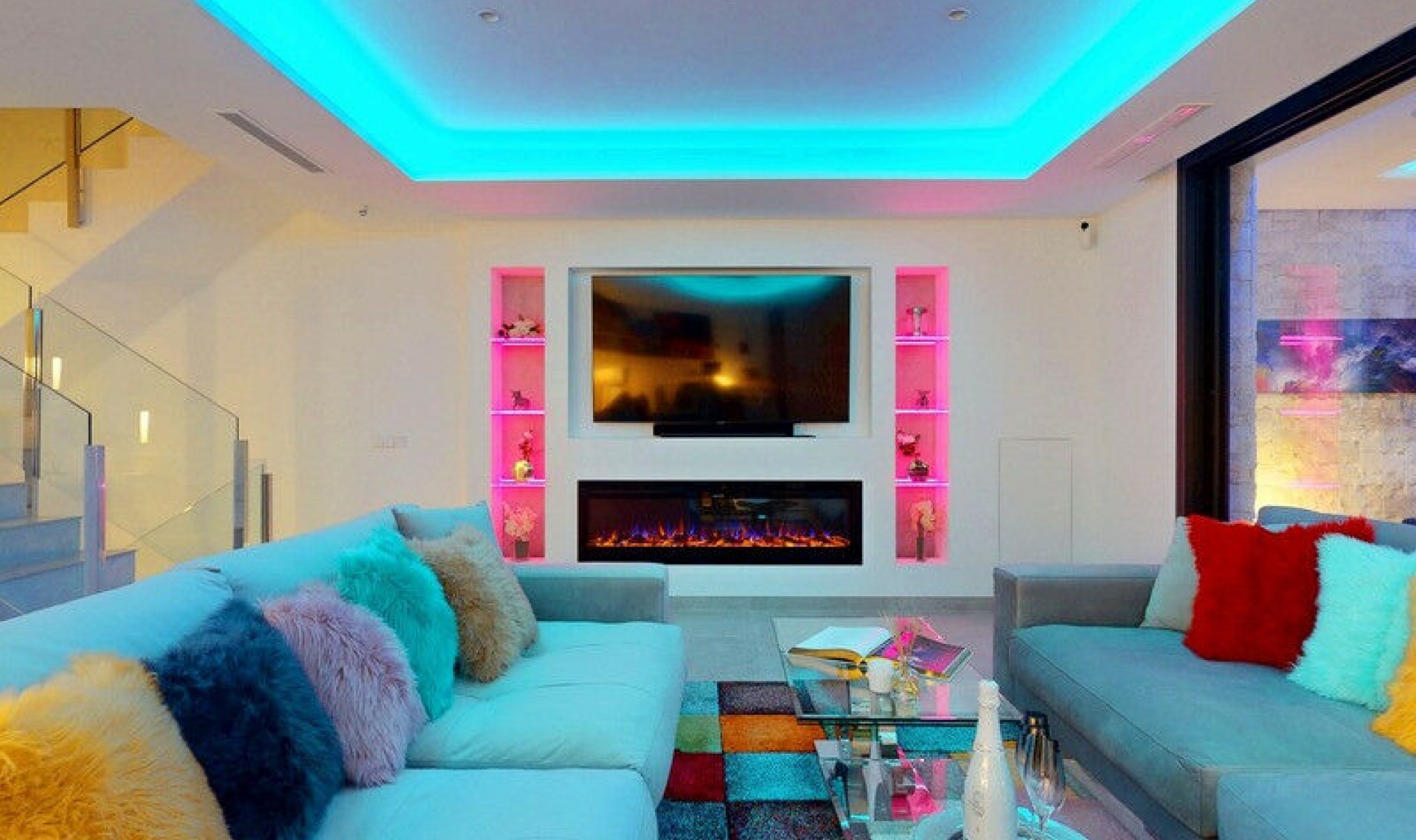 Resale - House -
La Cala de Mijas