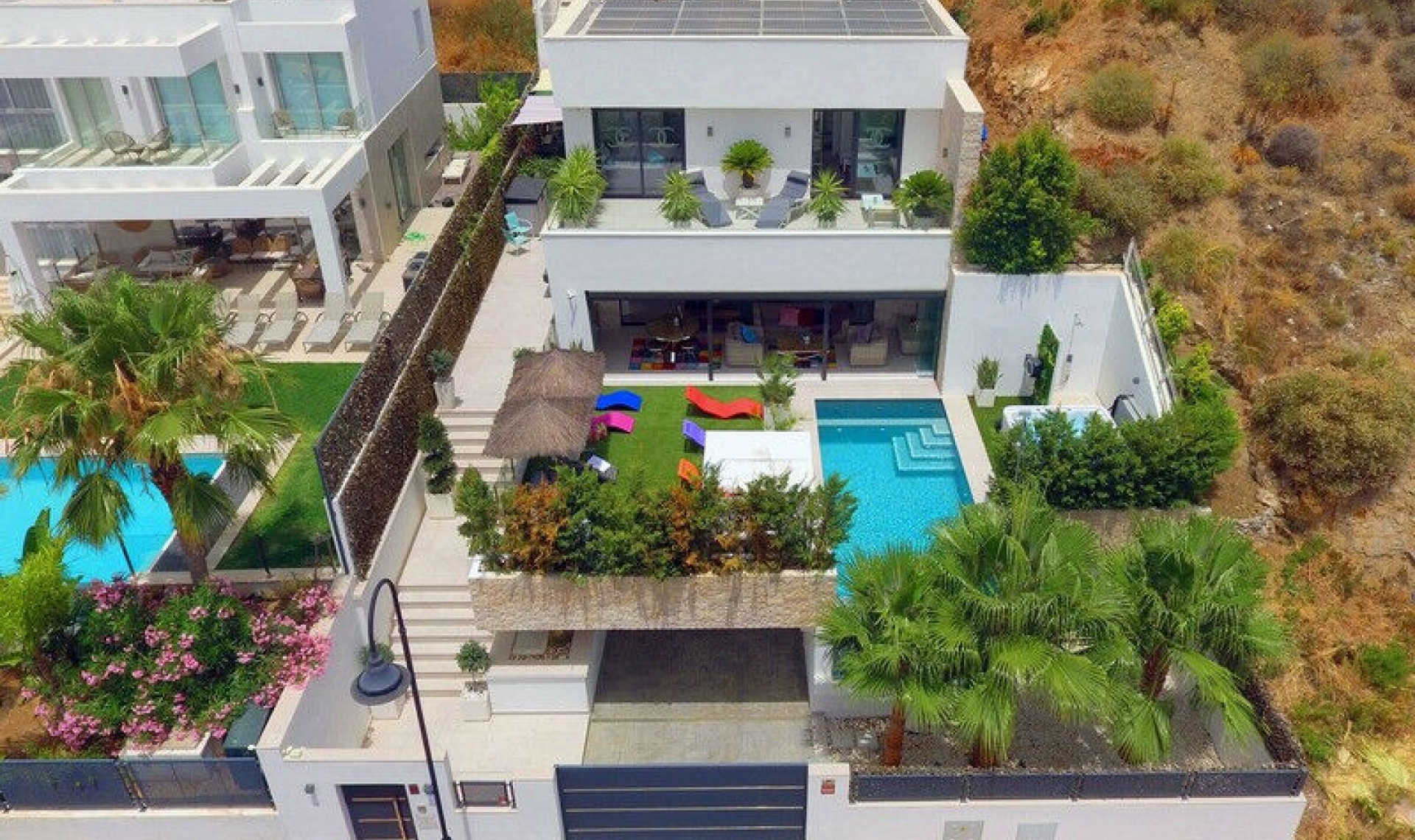 Resale - House -
La Cala de Mijas