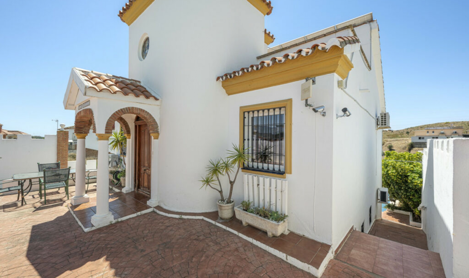 Resale - House -
La Cala de Mijas