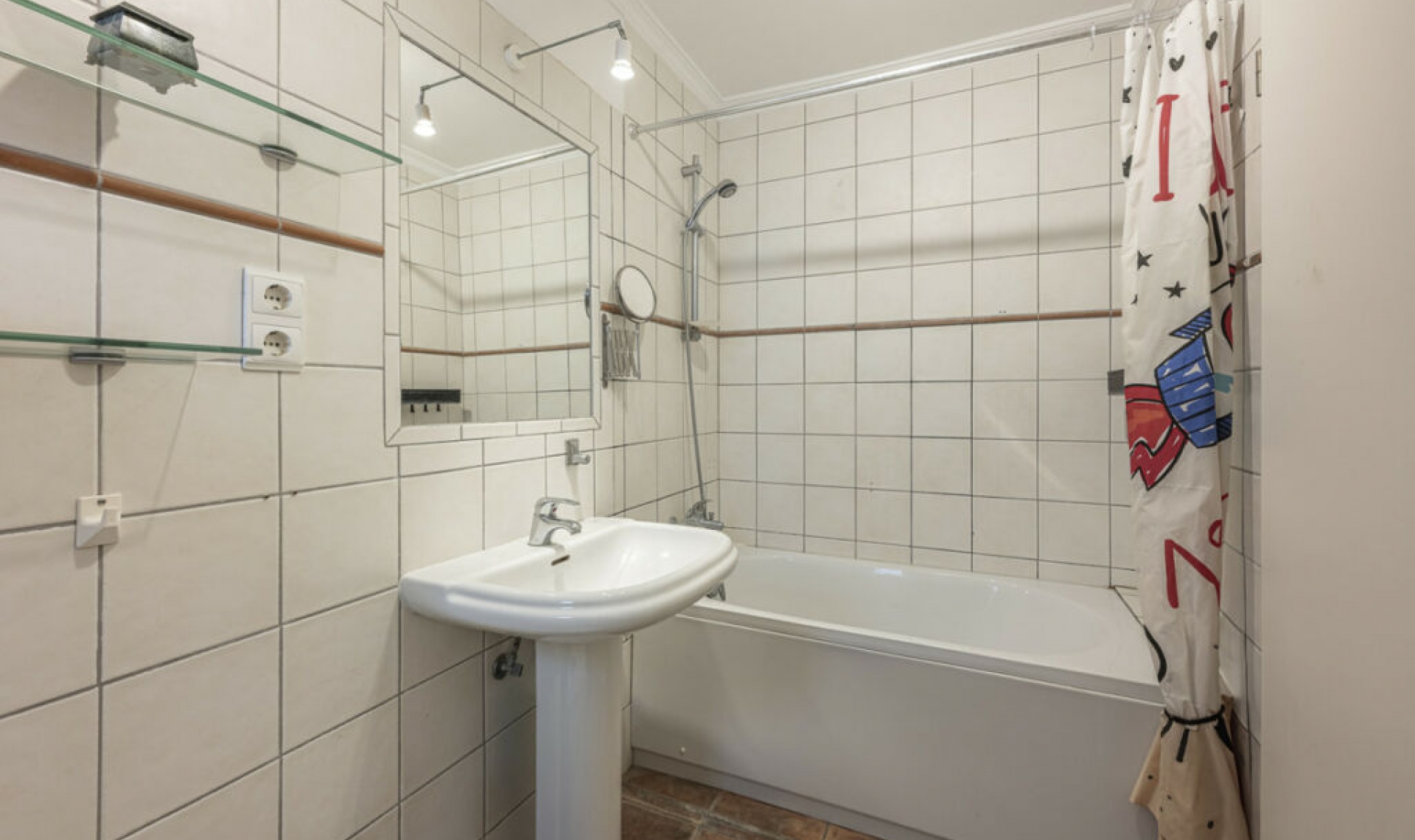 Resale - House -
La Cala de Mijas