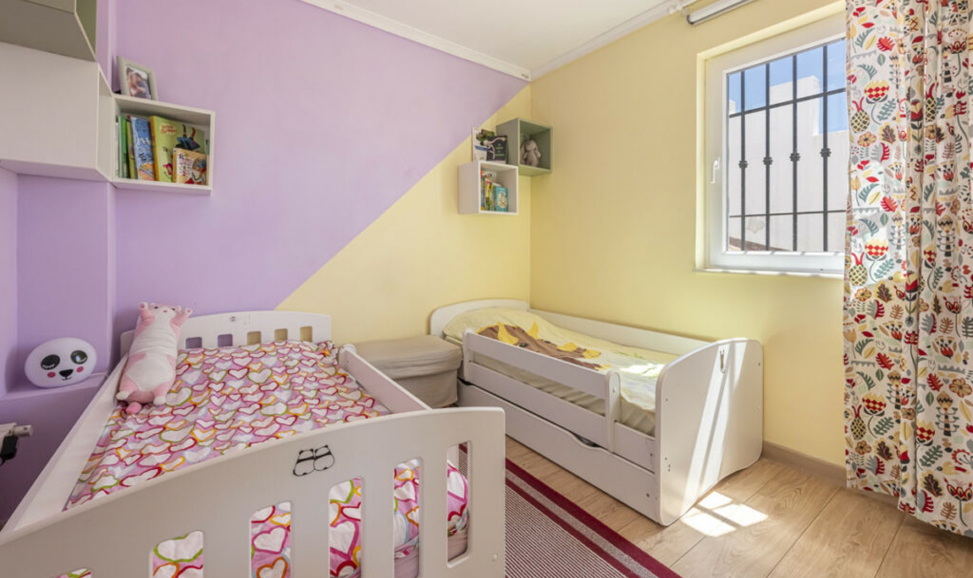 Resale - House -
La Cala de Mijas