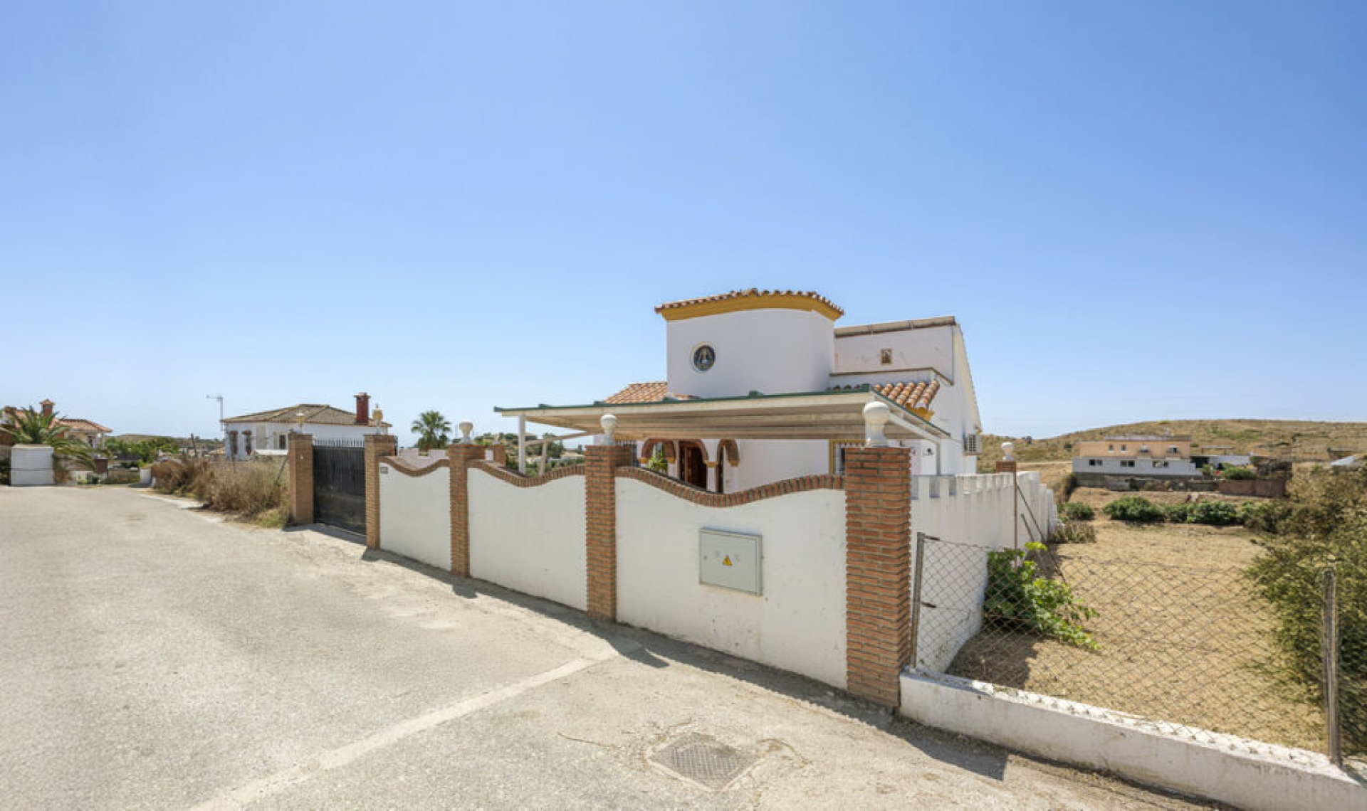 Resale - House -
La Cala de Mijas