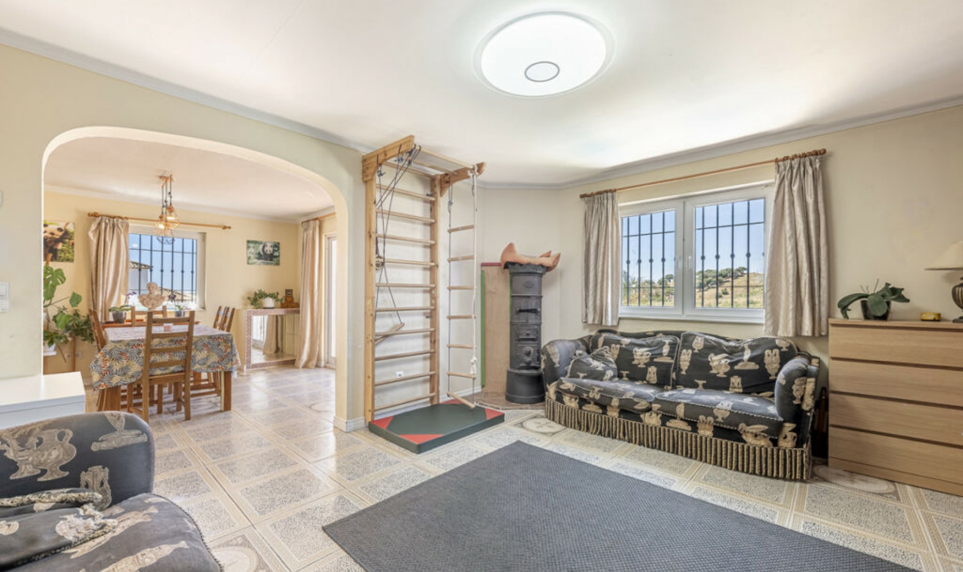 Resale - House -
La Cala de Mijas