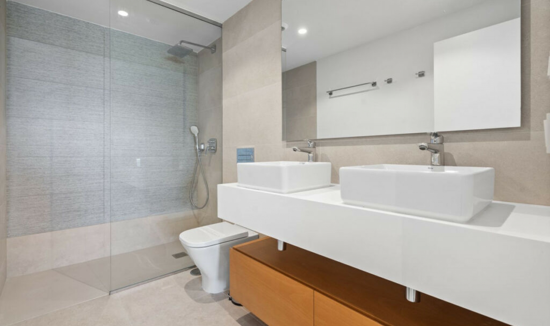 Resale - House -
La Cala de Mijas