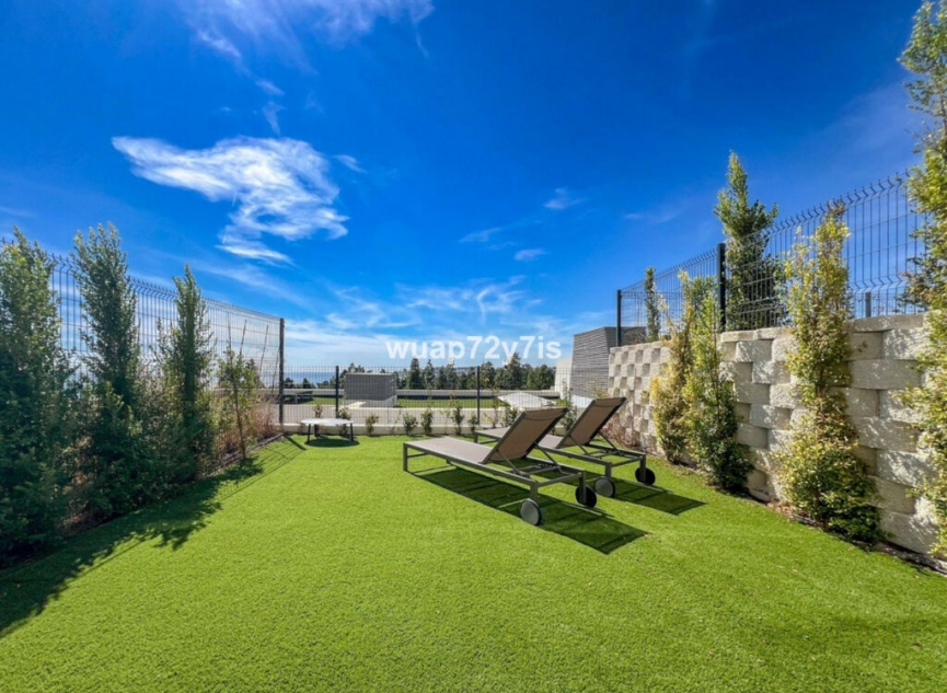 Resale - House -
La Cala de Mijas