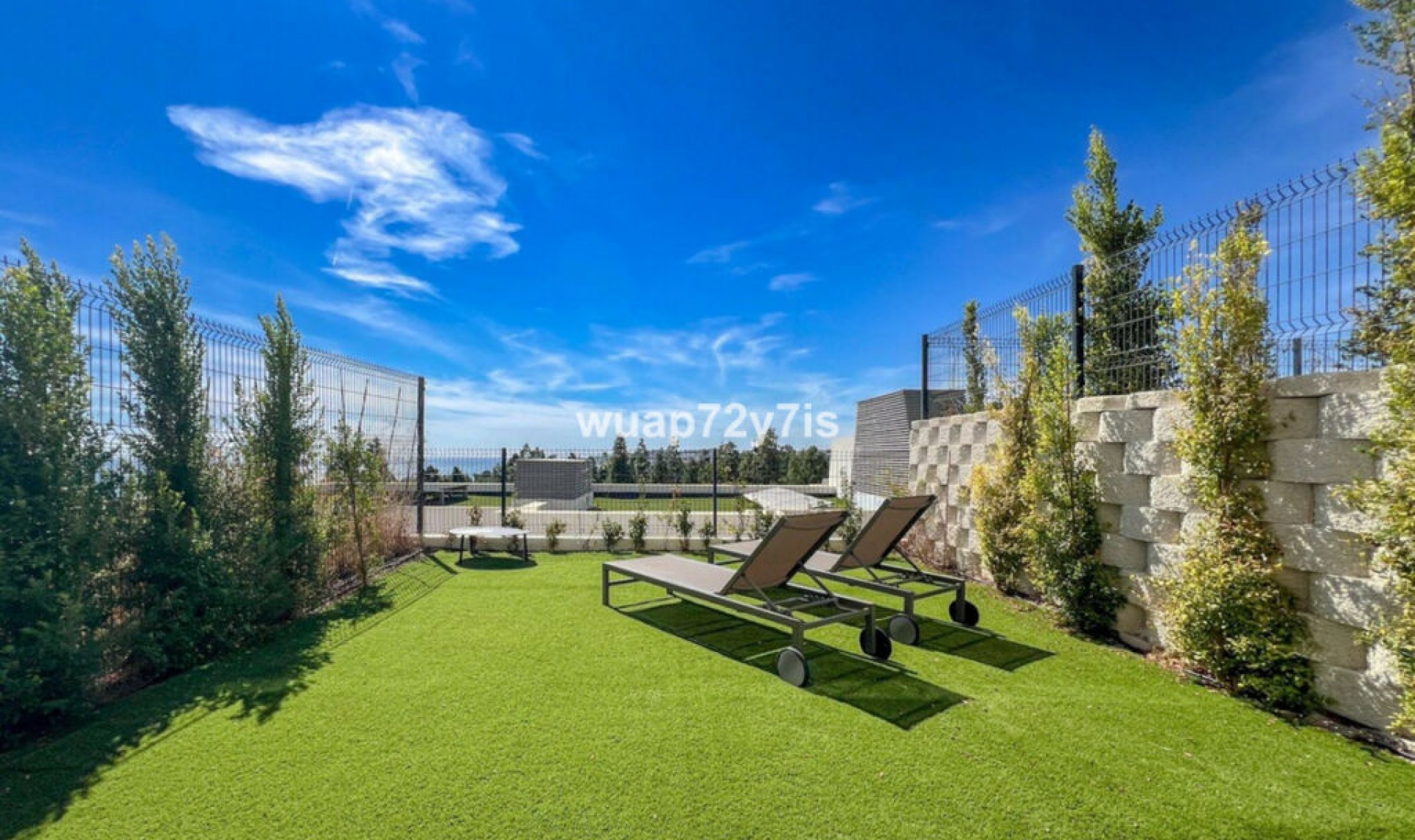 Resale - House -
La Cala de Mijas