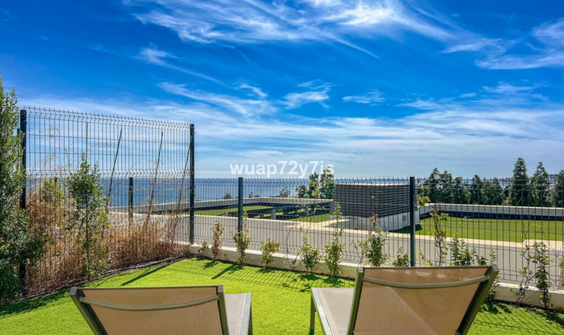 Resale - House -
La Cala de Mijas