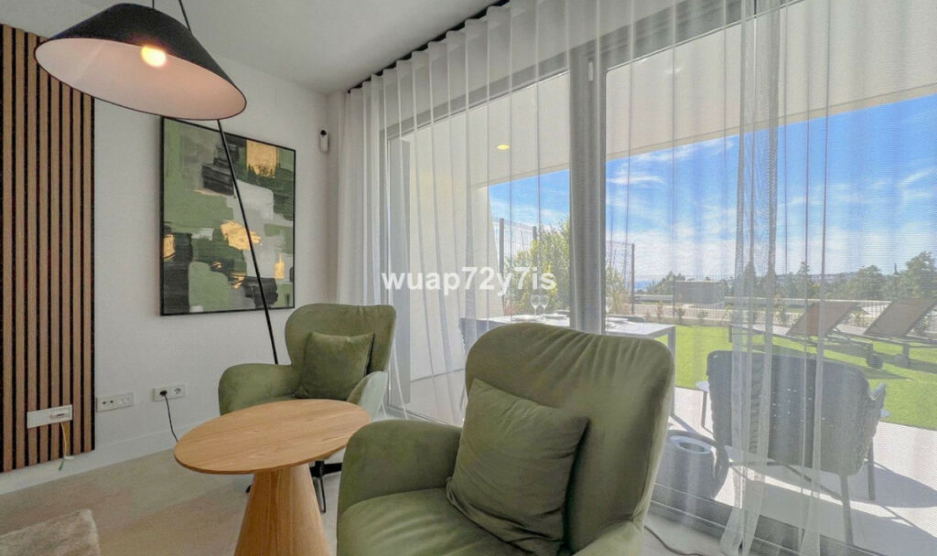 Resale - House -
La Cala de Mijas