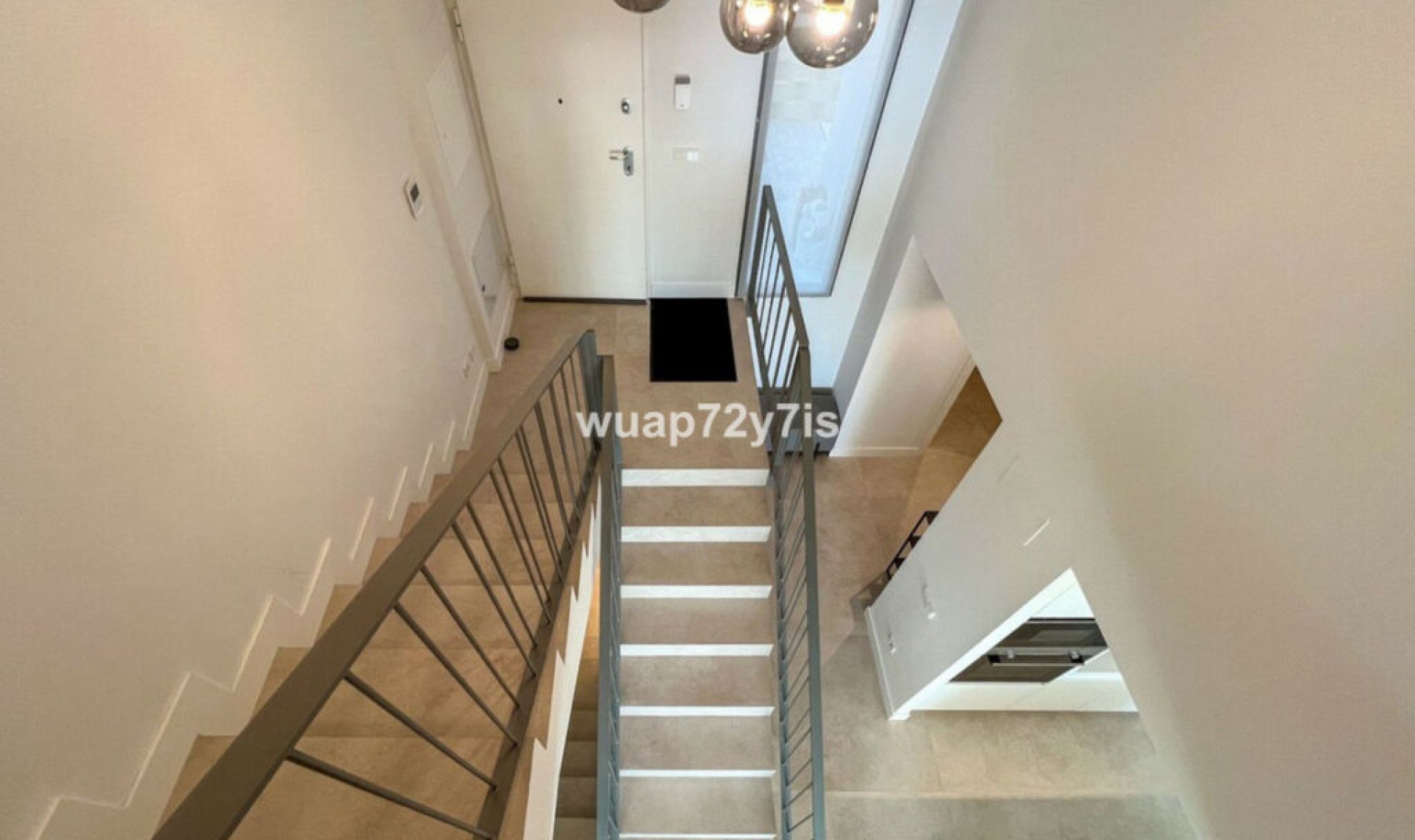 Resale - House -
La Cala de Mijas