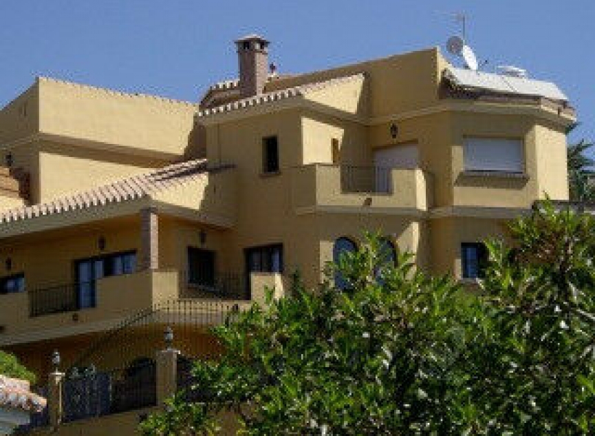 Resale - House -
La Cala del Moral