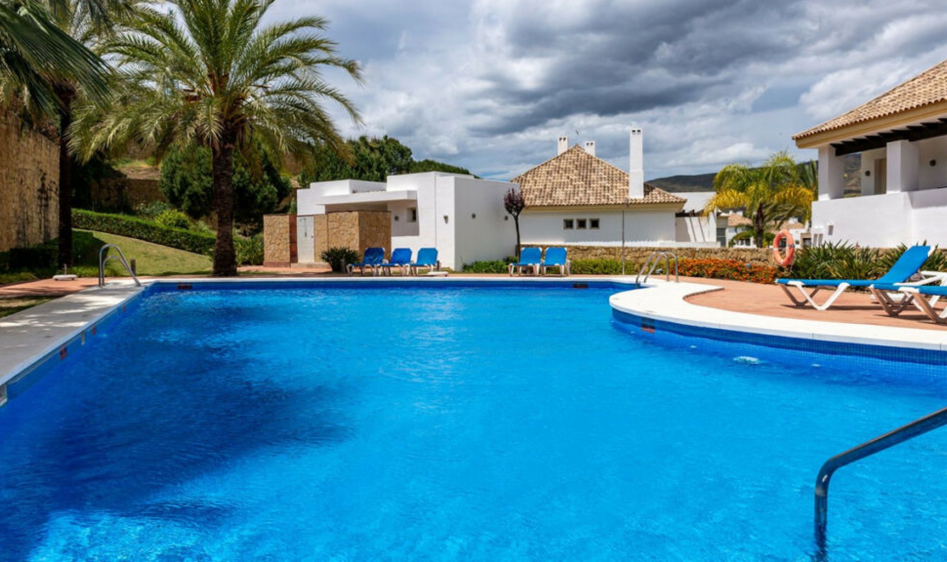 Resale - House -
La Cala Golf