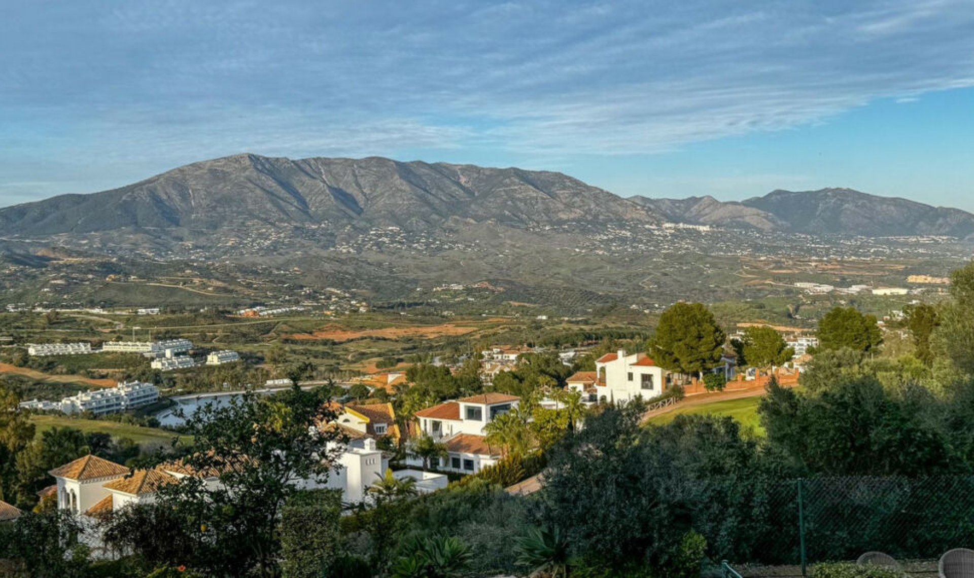 Resale - House -
La Cala Golf