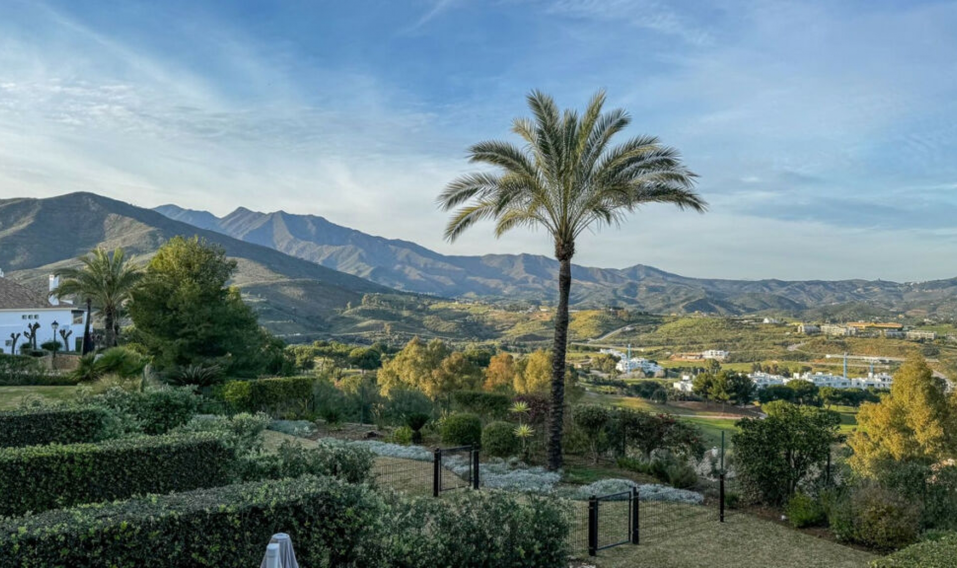 Resale - House -
La Cala Golf