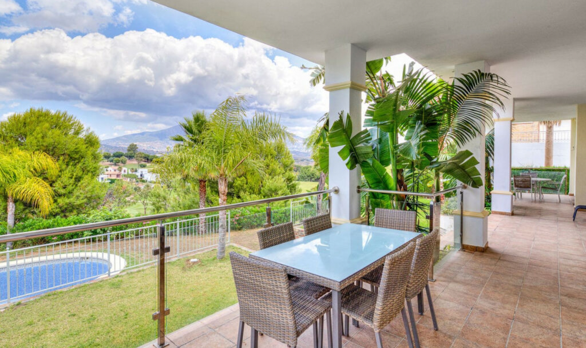 Resale - House -
La Cala Golf