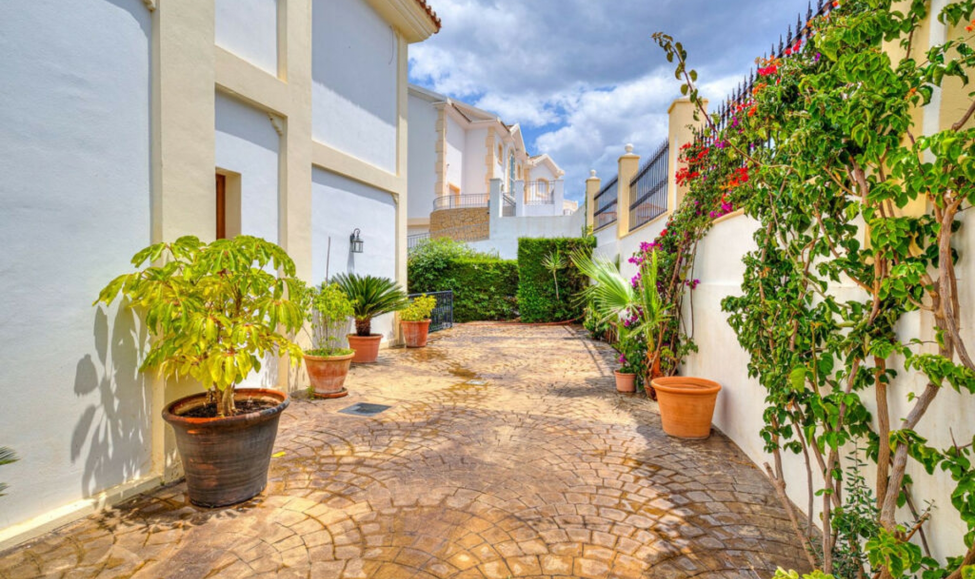 Resale - House -
La Cala Golf