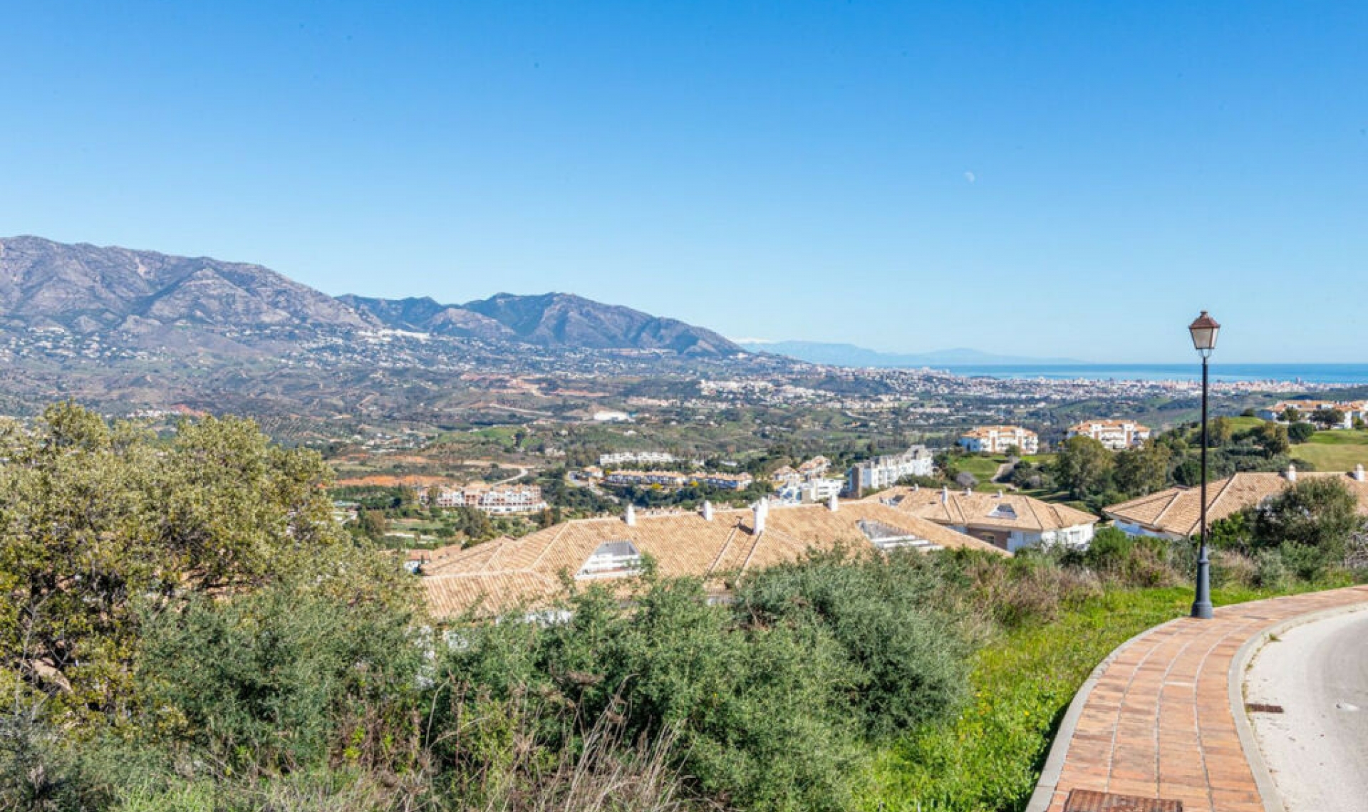 Resale - House -
La Cala Golf