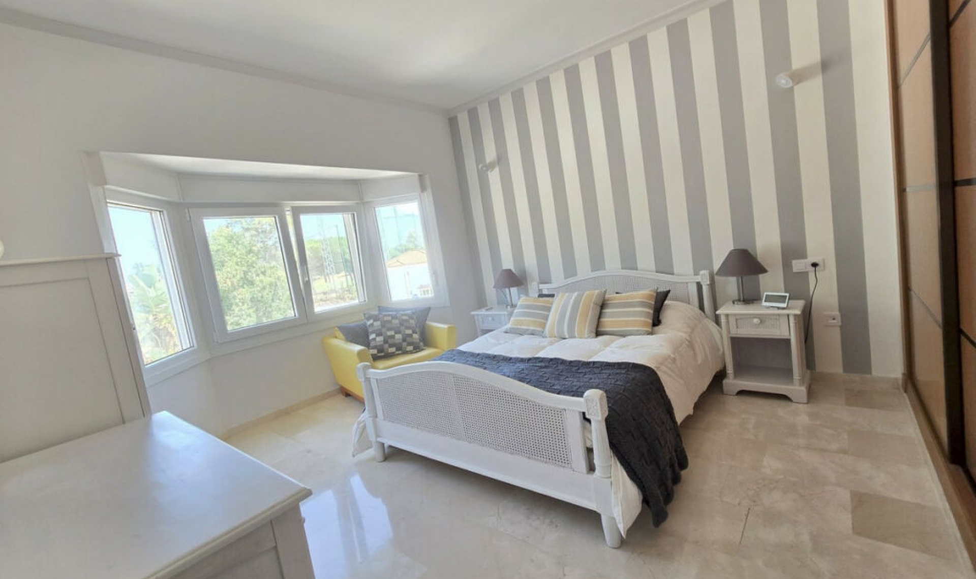 Resale - House -
La Cala Golf