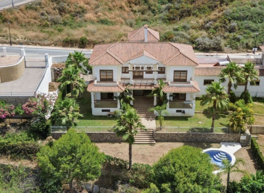 Resale - House -
La Cala Golf