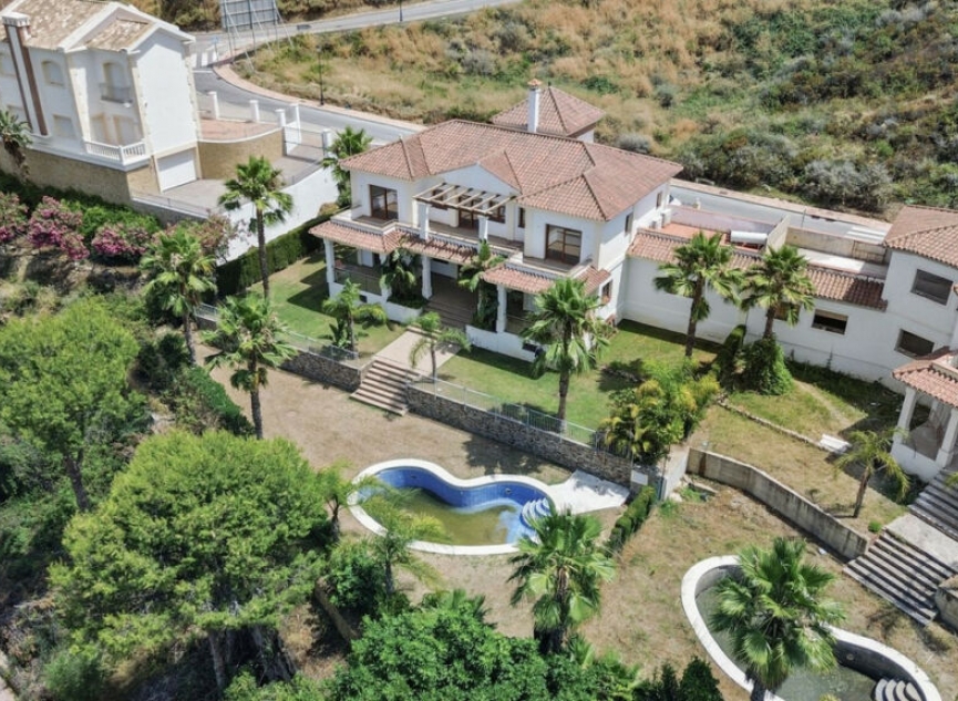 Resale - House -
La Cala Golf