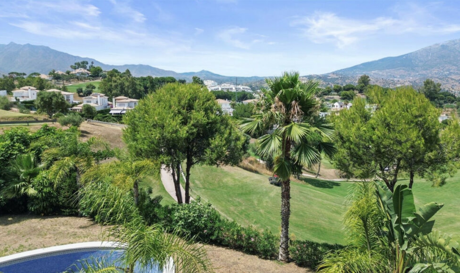 Resale - House -
La Cala Golf
