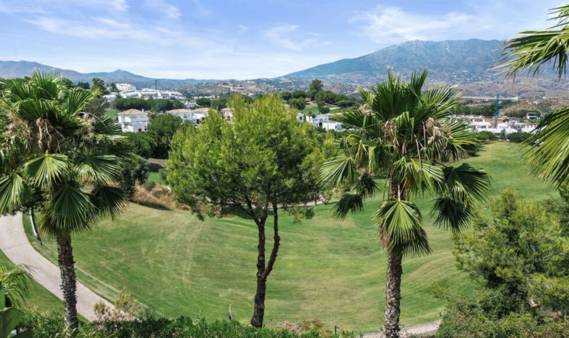 Resale - House -
La Cala Golf