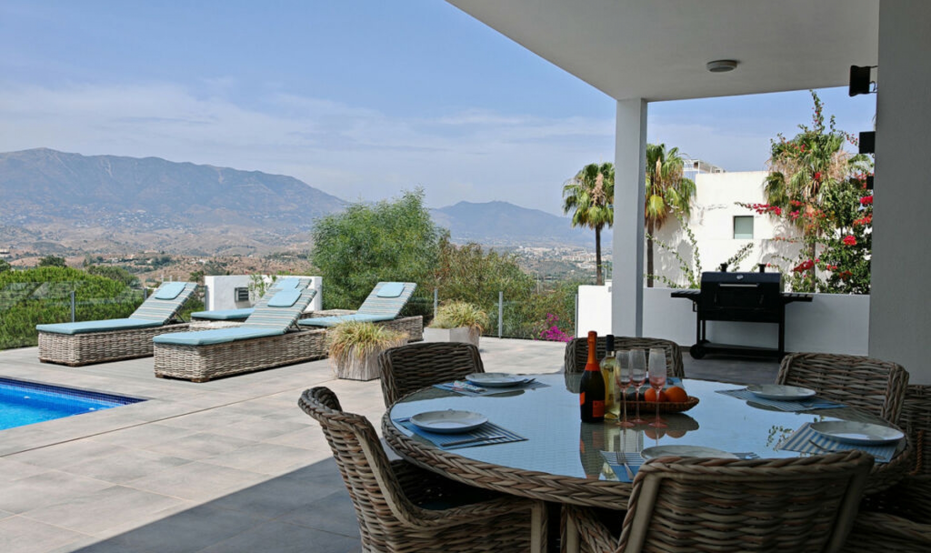 Resale - House -
La Cala Golf