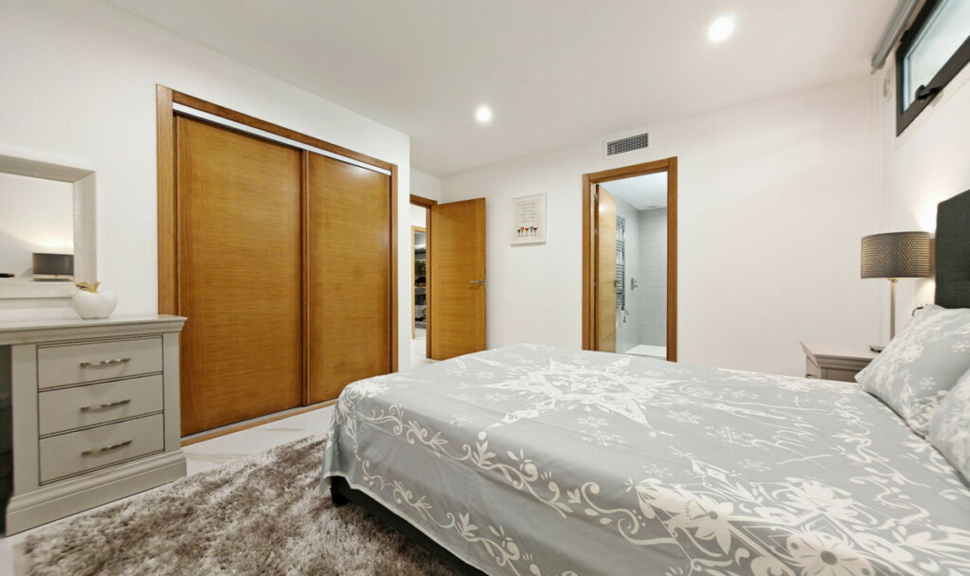 Resale - House -
La Cala Golf