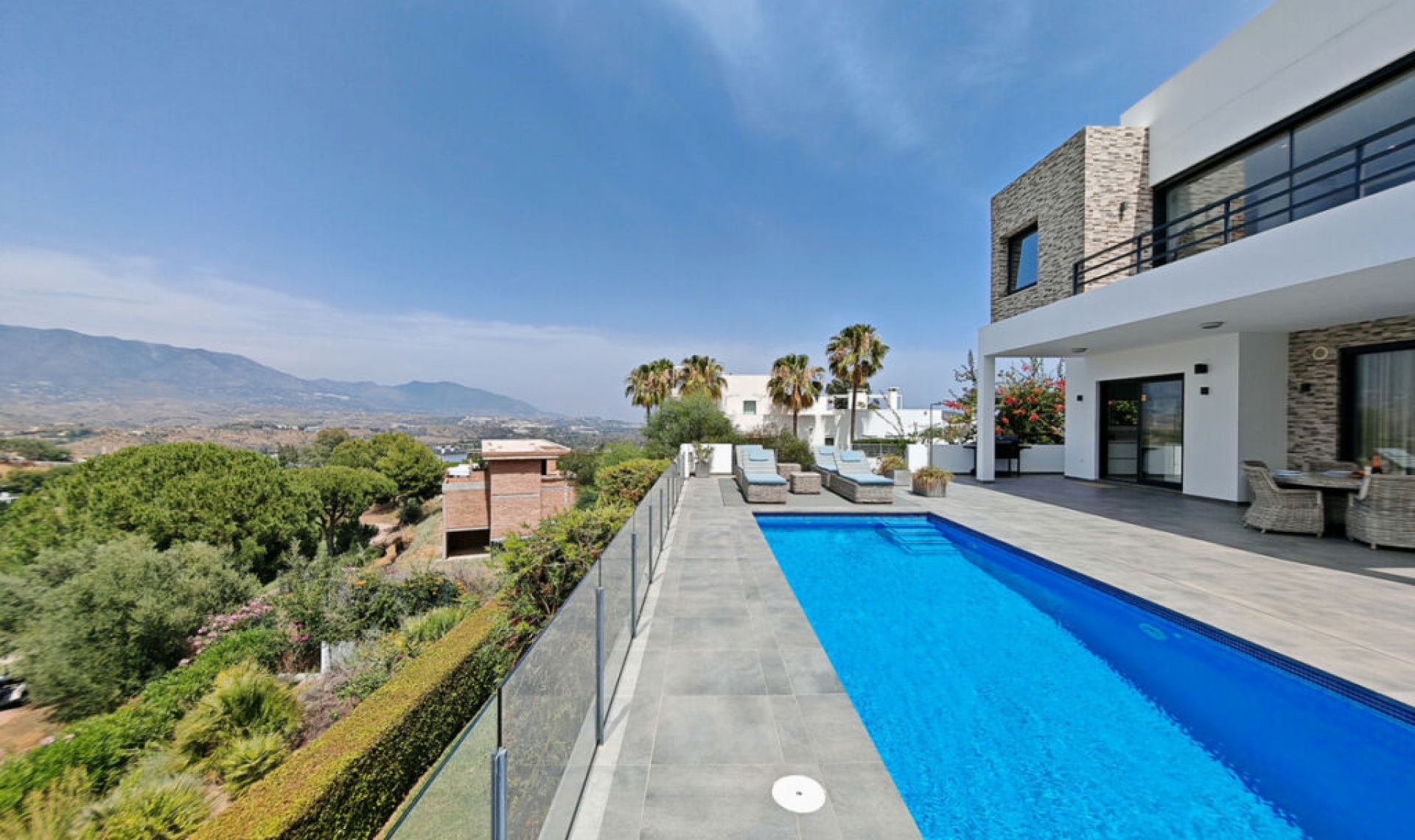 Resale - House -
La Cala Golf